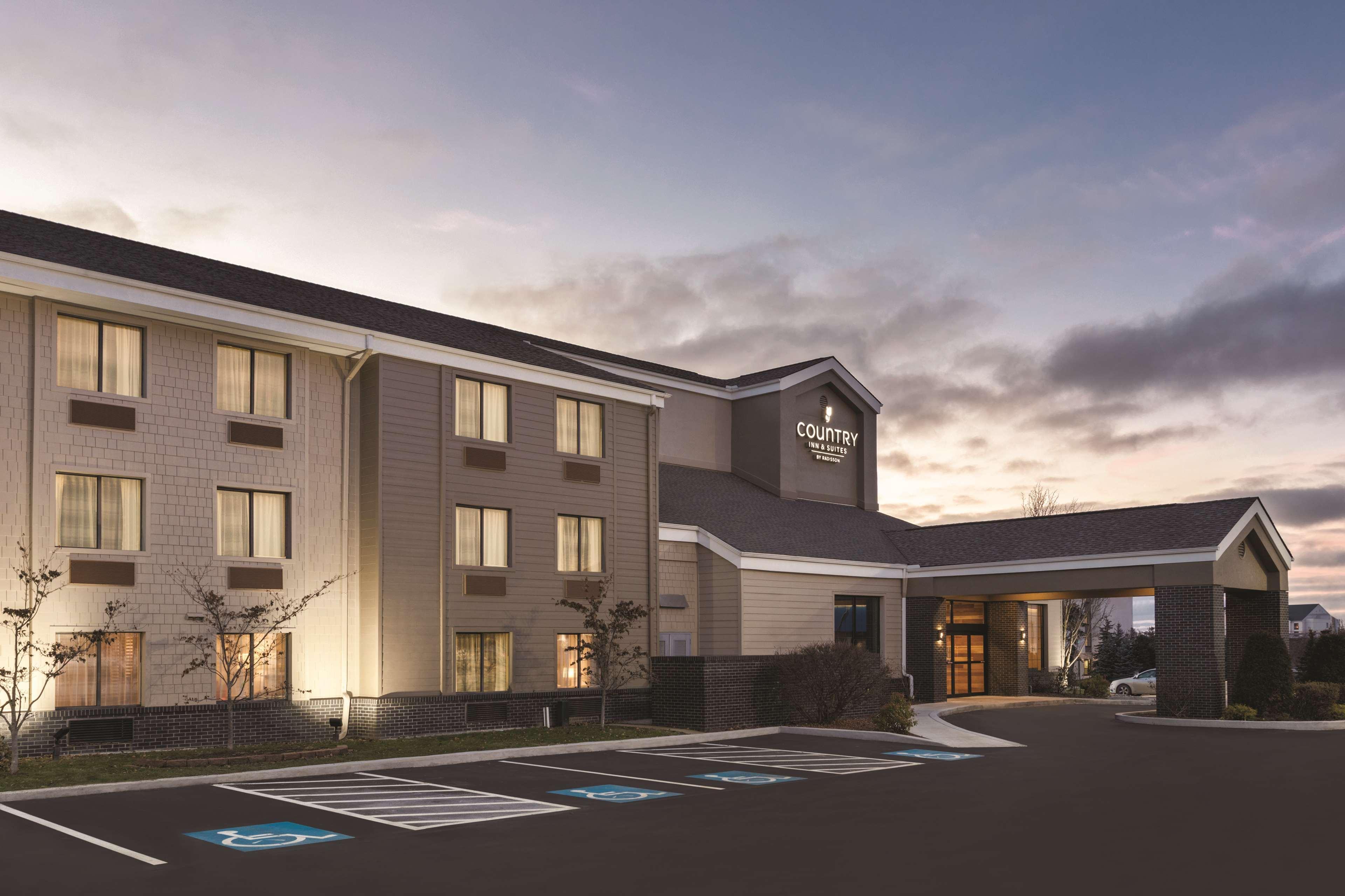 Country Inn & Suites By Radisson, Erie, Pa Kearsarge Екстериор снимка