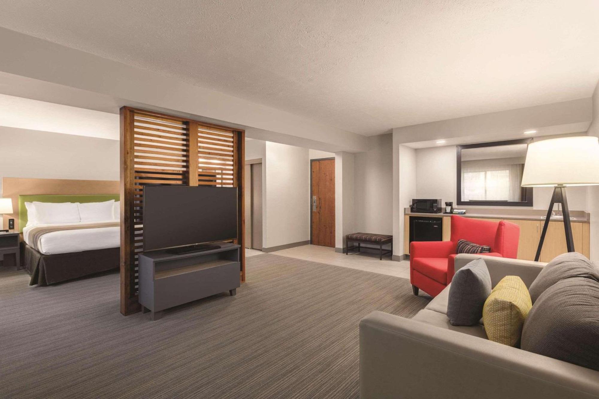 Country Inn & Suites By Radisson, Erie, Pa Kearsarge Екстериор снимка