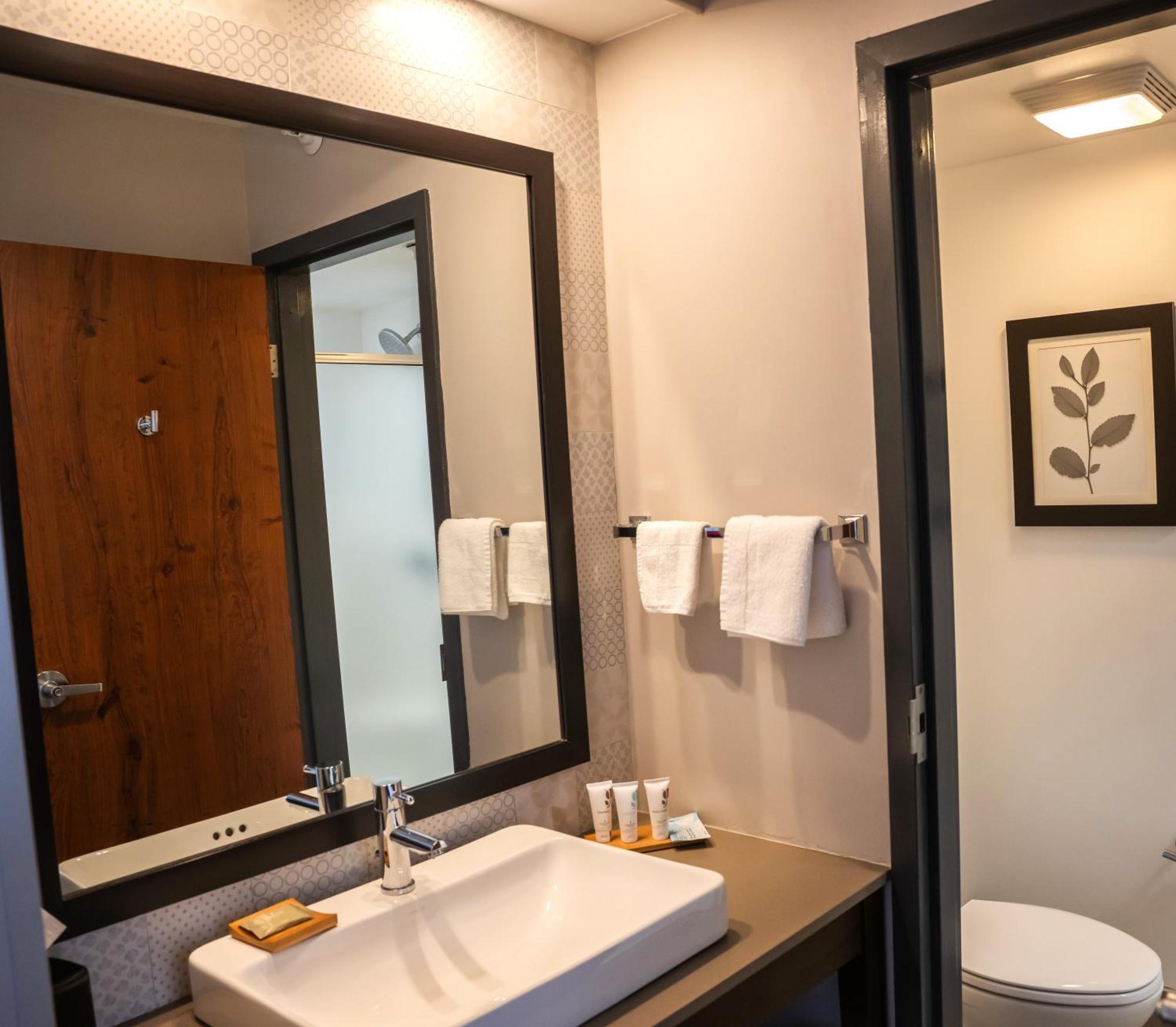 Country Inn & Suites By Radisson, Erie, Pa Kearsarge Екстериор снимка