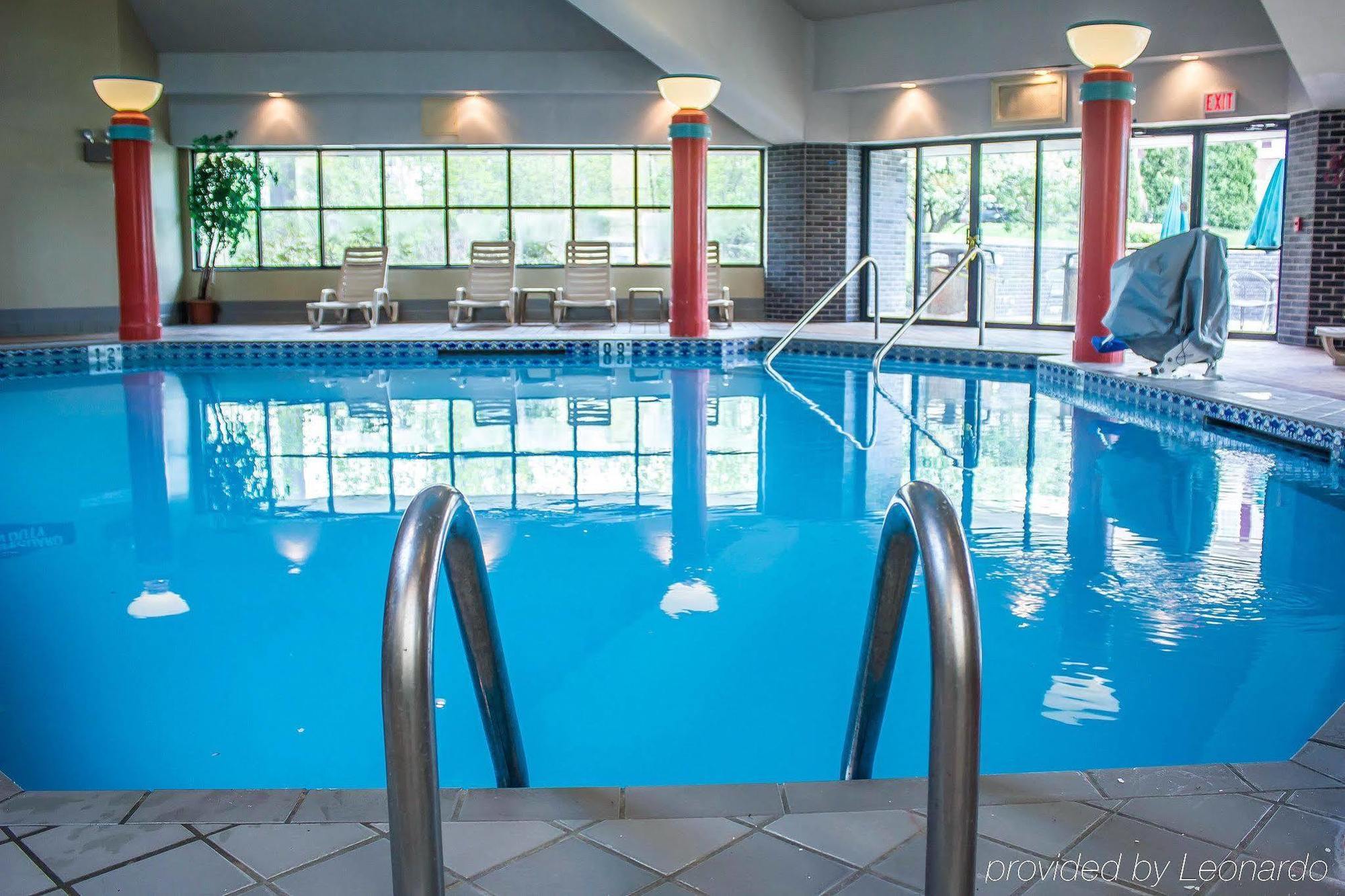 Country Inn & Suites By Radisson, Erie, Pa Kearsarge Екстериор снимка