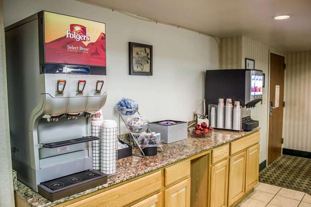 Country Inn & Suites By Radisson, Erie, Pa Kearsarge Ресторант снимка